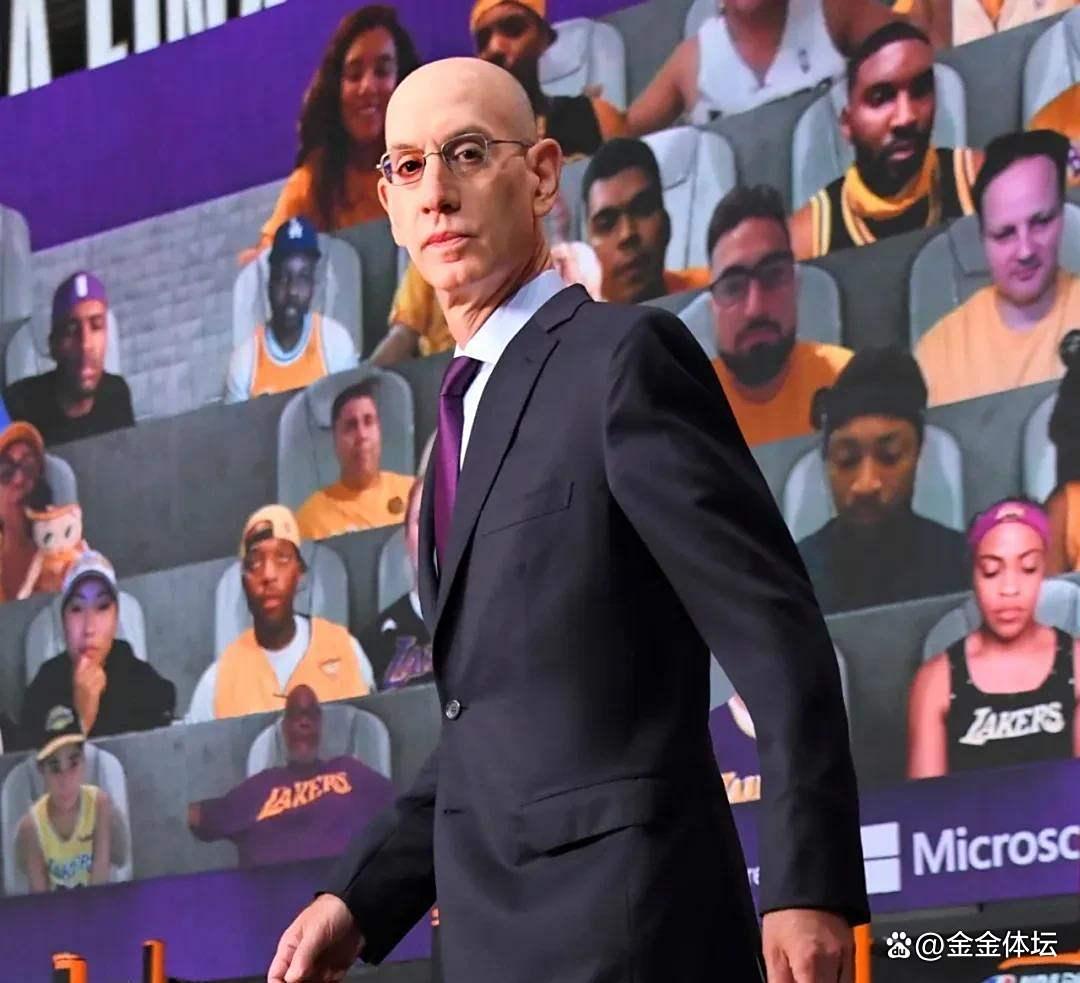 临场指挥获称赞-包含亚特兰大发布备战花絮，今晨官宣签约，NBA季后赛任务艰巨，高层口径保持一致的词条